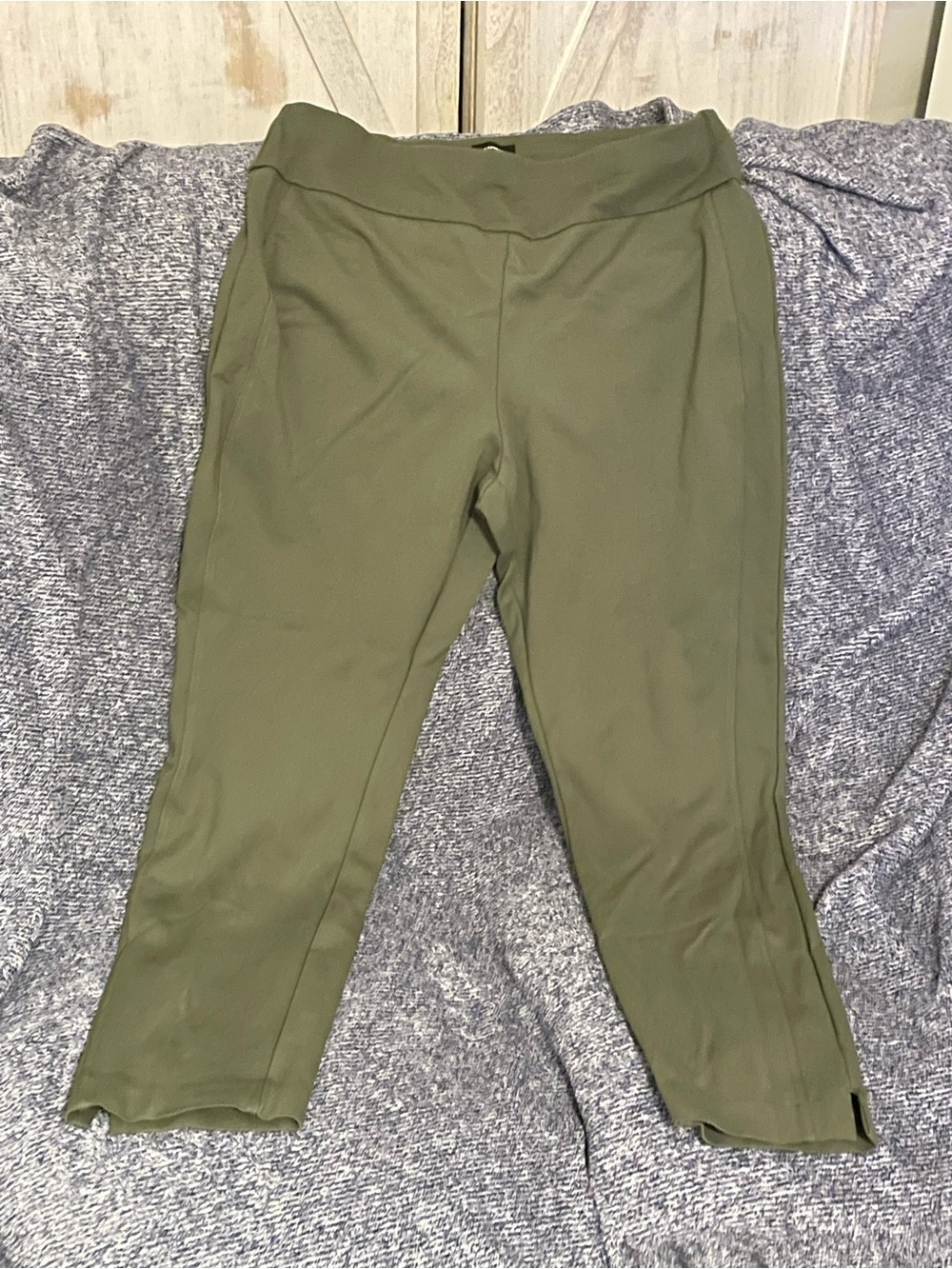 Express Olive Green Stretch pants
